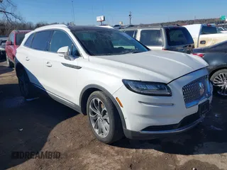 2022 Lincoln Nautilus Reserve z VIN 2LMPJ6K95NBL27090, wystawiony jako IAAI lot #41501175 z przebiegiem 24 862 mil mil oraz . Historia ofert i sprzedaży dostępna na DreamBid. Obrazek 1.