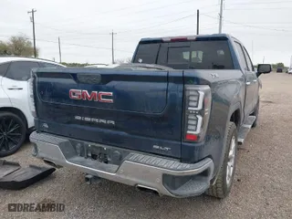 2019 GMC Sierra 1500 SLT with VIN 3GTU9DED9KG187067, listed as a IAAI auction lot 41271995 with 134,786 mi miles. Bid and sale history available at carsss.com. Image 4.
