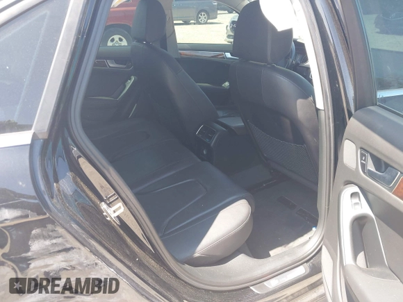 2014 Audi A4 Premium Plus z VIN WAUFFAFL3EN038278, wystawiony jako IAAI lot #42340189 z przebiegiem 167 870 mil mil oraz . Historia ofert i sprzedaży dostępna na DreamBid. Obrazek 8.