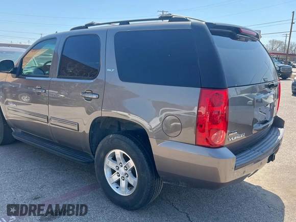 2012 GMC Yukon SLT with VIN 1GKS1CE05CR141571, listed as a Copart auction lot 49110005 with 116,634 mi miles and Clean Title. Bid and sale history available at carsss.com. Image 3.