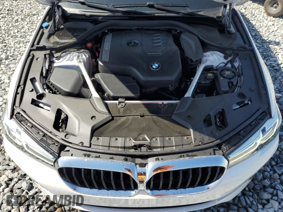2023 BMW 5 Series 530i z VIN WBA53BH08PCL91059, wystawiony jako Copart lot #54040345 z przebiegiem 7 451 mil mil oraz Szkoda całkowita • Salvage title. Historia ofert i sprzedaży dostępna na DreamBid. Obrazek 11.