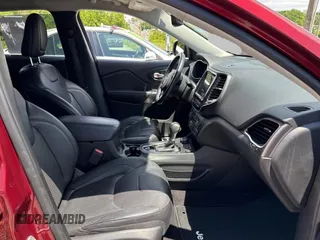 2019 Jeep Cherokee Limited with VIN 1C4PJMDX5KD126098, listed as a Copart auction lot 58540935 with 92,652 mi miles and Clean title. Bid and sale history available at DreamBid. Image 5.