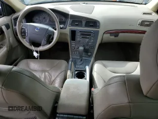 2004 Volvo V70 XC70 with VIN YV1SZ59H341134340, listed as a Copart auction lot 77031394 with 125,807 mi miles and Non Repairable. Bid and sale history available at carsss.com. Image 8.