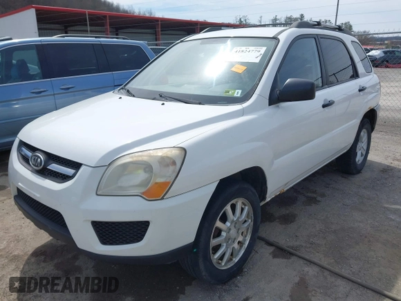 2009 Kia Sportage LX with VIN KNDJE723597560168, listed as a IAAI auction lot 41824779 with 110,386 mi miles. Bid and sale history available at carsss.com. Image 2.