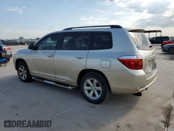 2008 Toyota Highlander with VIN JTEDS41A582021531, listed as a Copart auction lot 62220084 with 256,131 mi miles and Salvage title. Bid and sale history available at DreamBid. Image 2.