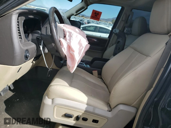 2015 Lincoln Navigator with VIN 5LMJJ2HT4FEJ14227, listed as a Copart auction lot 45225485 with 84,733 mi miles and Salvage title. Bid and sale history available at DreamBid. Image 7.