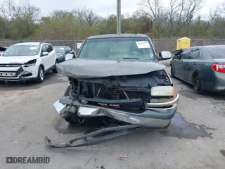 2002 GMC Sierra 1500 SLE with VIN 2GTEC19T121214213, listed as a IAAI auction lot 41317517 with 209,031 mi miles. Bid and sale history available at carsss.com. Image 12.