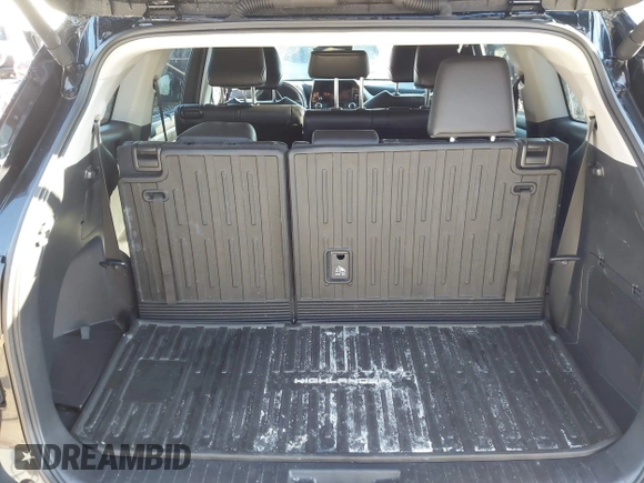 2024 Toyota Highlander LE with VIN 5TDKDRAH6RS051518, listed as a IAAI auction lot 41393093 with 23,305 mi miles and . Bid and sale history available at DreamBid. Image 18.