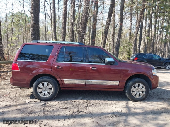 2012 Lincoln Navigator with VIN 5LMJJ2H51CEL08839, listed as a IAAI auction lot 41921925 with 430,163 mi miles. Bid and sale history available at carsss.com. Image 13.