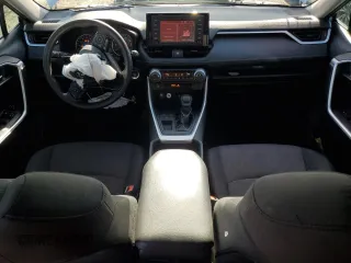 2019 Toyota RAV4 XLE with VIN 2T3W1RFV0KW036705, listed as a Copart auction lot 80983694 with 110,823 mi miles and Salvage Title. Bid and sale history available at carsss.com. Image 8.