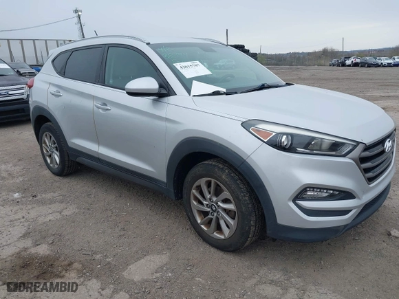 2016 Hyundai Tucson SE with VIN KM8J33A44GU187515, listed as a IAAI auction lot 42015707 with 89,948 mi miles. Bid and sale history available at carsss.com. Image 1.