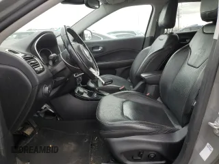 2021 Jeep Compass Limited z VIN 3C4NJDCB0MT515175, wystawiony jako Copart lot #51680275 z przebiegiem 93 727 mil mil oraz Szkoda całkowita • Salvage title. Historia ofert i sprzedaży dostępna na DreamBid. Obrazek 7.