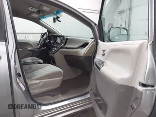 2017 Toyota Sienna LE with VIN 5TDJZ3DC7HS167447, listed as a IAAI auction lot 41774350 with 93,340 mi miles. Bid and sale history available at carsss.com. Image 5.