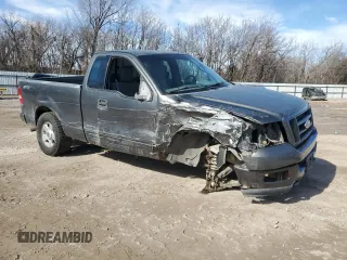 2004 Ford F-150 XL with VIN 1FTRF14W44NC23841, listed as a Copart auction lot 43536725 with 189,783 mi miles and Salvage title. Bid and sale history available at DreamBid. Image 4.