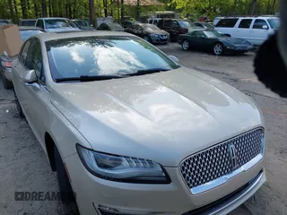 2017 Lincoln MKZ Reserve z VIN 3LN6L5EC4HR627938, wystawiony jako IAAI lot #42078505 z przebiegiem 88 926 mil mil oraz . Historia ofert i sprzedaży dostępna na DreamBid. Obrazek 1.