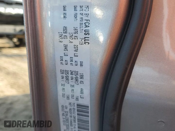 2019 Jeep Compass Latitude z VIN 3C4NJCBB2KT855811, wystawiony jako Copart lot #56063745 z przebiegiem 59 592 mil mil oraz Szkoda całkowita • Salvage title. Historia ofert i sprzedaży dostępna na DreamBid. Obrazek 13.