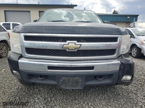 2011 Chevrolet Silverado 1500 LT with VIN 1GCRKSE36BZ117841, listed as a Copart auction lot 50291245 with NaN miles and Clean Title. Bid and sale history available at carsss.com. Image 5.