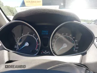 2019 Ford Fiesta SE z VIN 3FADP4EJ0KM125724, wystawiony jako IAAI lot #42320657 z przebiegiem 53 728 mil mil oraz . Historia ofert i sprzedaży dostępna na DreamBid. Obrazek 7.