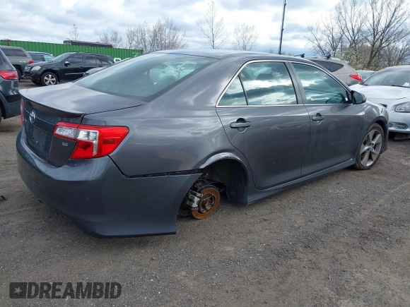 2014 Toyota Camry L with VIN 4T1BF1FK9EU818893, listed as a IAAI auction lot 42051996 with 125,924 mi miles. Bid and sale history available at carsss.com. Image 4.