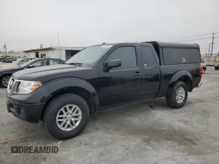2018 Nissan Frontier SV z VIN 1N6AD0CU9JN746827, wystawiony jako Copart lot #59574825 z przebiegiem 161 809 mil mil oraz Czysty tytuł • Clean title. Historia ofert i sprzedaży dostępna na DreamBid. Obrazek 1.