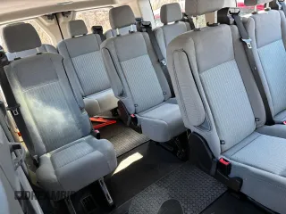 2016 Ford Transit XL z VIN 1FMZK1ZM1GKB38833, wystawiony jako Copart lot #45767975 z przebiegiem 203 400 mil mil oraz Czysty tytuł • Clean title. Historia ofert i sprzedaży dostępna na DreamBid. Obrazek 6.