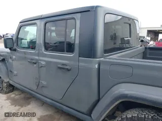 2021 Jeep Gladiator Willys with VIN 1C6HJTAG9ML559555, listed as a IAAI auction lot 41669066 with 74,799 mi miles. Bid and sale history available at carsss.com. Image 13.