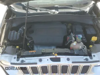 2017 Jeep Renegade Limited with VIN ZACCJADB2HPE38679, listed as a Copart auction lot 57443765 with 190,674 mi miles and Salvage title. Bid and sale history available at DreamBid. Image 11.