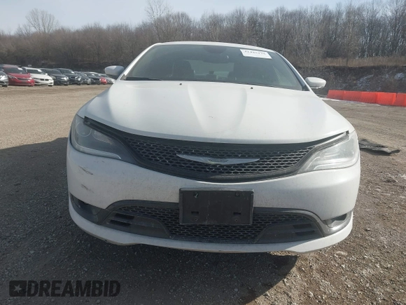 2016 Chrysler 200 S with VIN 1C3CCCBG0GN100441, listed as a IAAI auction lot 41445135 with 122,072 mi miles. Bid and sale history available at carsss.com. Image 12.