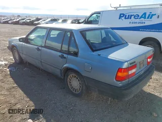1993 Volvo 900 GLS с VIN YV1JS8839P1112547, выставлен на аукционе IAAI как лот 41296396 с пробегом 217 656 миль миль и . История ставок и продаж доступна на DreamBid. Изображение 3.
