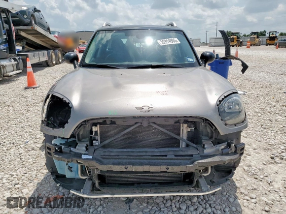 2017 MINI Countryman Cooper with VIN WMZYS7C30H3E07020, listed as a Copart auction lot 59914905 with 66,605 mi miles and Salvage title. Bid and sale history available at DreamBid. Image 5.