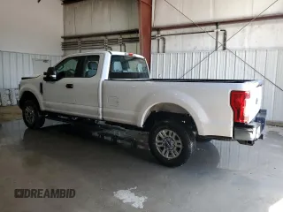 2019 Ford F-250 XL with VIN 1FT7X2B63KEG10276, listed as a Copart auction lot 66023235 with 121,520 mi miles and Clean title. Bid and sale history available at DreamBid. Image 2.