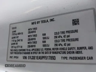 2023 Tesla Model 3 z VIN 5YJ3E1EA5PF517893, wystawiony jako IAAI lot #42515181 z przebiegiem 38 538 mil mil oraz . Historia ofert i sprzedaży dostępna na DreamBid. Obrazek 9.