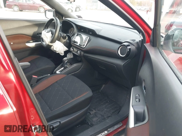 2020 Nissan Kicks SR with VIN 3N1CP5DV0LL563782, listed as a IAAI auction lot 41144161 with 89,285 mi miles. Bid and sale history available at carsss.com. Image 5.
