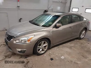 2014 Nissan Altima 2.5 with VIN 1N4AL3APXEN255733, listed as a IAAI auction lot 41566176 with 189,993 mi miles. Bid and sale history available at carsss.com. Image 2.