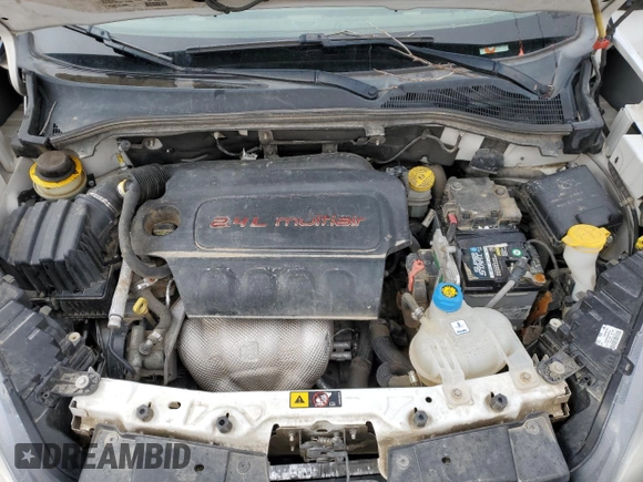 2017 Ram ProMaster City Cargo Tradesman z VIN ZFBERFAB6H6E72328, wystawiony jako Copart lot #51162775 z przebiegiem 169 253 mil mil oraz Szkoda całkowita • Salvage title. Historia ofert i sprzedaży dostępna na DreamBid. Obrazek 13.