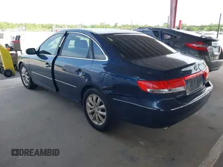 2007 Hyundai Azera SE z VIN KMHFC46FX7A147219, wystawiony jako IAAI lot #42346432 z przebiegiem 163 646 mil mil oraz . Historia ofert i sprzedaży dostępna na DreamBid. Obrazek 6.