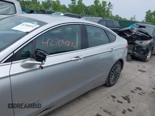 2017 Ford Fusion Hybrid Titanium с VIN 3FA6P0RU5HR181755, выставлен на аукционе IAAI как лот 42704832 с пробегом 152 688 миль миль и . История ставок и продаж доступна на DreamBid. Изображение 14.