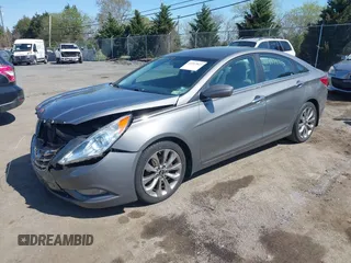 2011 Hyundai Sonata Limited with VIN 5NPEC4AC1BH123194, listed as a IAAI auction lot 41997823 with 187,897 mi miles and . Bid and sale history available at carsss.com. Image 17.