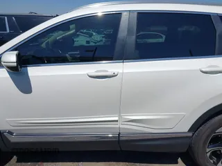 2018 Honda CR-V Touring with VIN 2HKRW2H93JH686298, listed as a IAAI auction lot 41979786 with 100,087 mi miles. Bid and sale history available at carsss.com. Image 14.