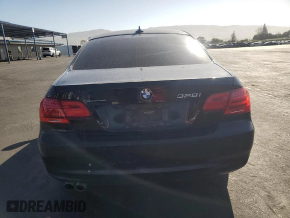 2011 BMW 3 Series 328i with VIN WBAKE5C56BE754926, listed as a Copart auction lot 55842425 with 169,806 mi miles and Salvage title. Bid and sale history available at DreamBid. Image 6.