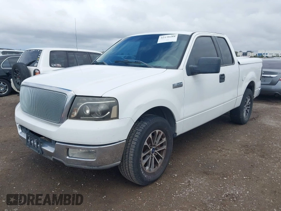 2004 Ford F-150 XLT with VIN 1FTRX12594KD71332, listed as a IAAI auction lot 42138488 with 170,234 mi miles. Bid and sale history available at carsss.com. Image 2.