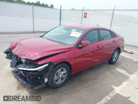 2024 Hyundai Elantra SE z VIN KMHLL4DG3RU824076, wystawiony jako IAAI lot #42471521 z przebiegiem 2 359 mil mil oraz . Historia ofert i sprzedaży dostępna na DreamBid. Obrazek 17.