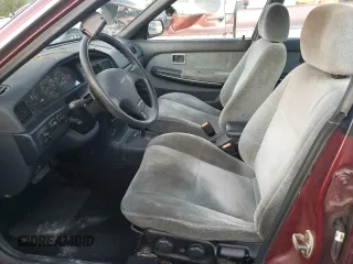 1992 Nissan Stanza GXE z VIN JN1FU21P3NX909177, wystawiony jako Copart lot #83811334 z przebiegiem 67 101 mil mil oraz Szkody całkowita. Historia ofert i sprzedaży dostępna na DreamBid. Obrazek 7.