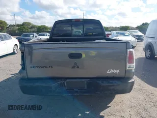 2008 Mitsubishi Raider LS with VIN 1Z7HC28K68S588079, listed as a IAAI auction lot 41522397 with 178,527 mi miles. Bid and sale history available at carsss.com. Image 17.