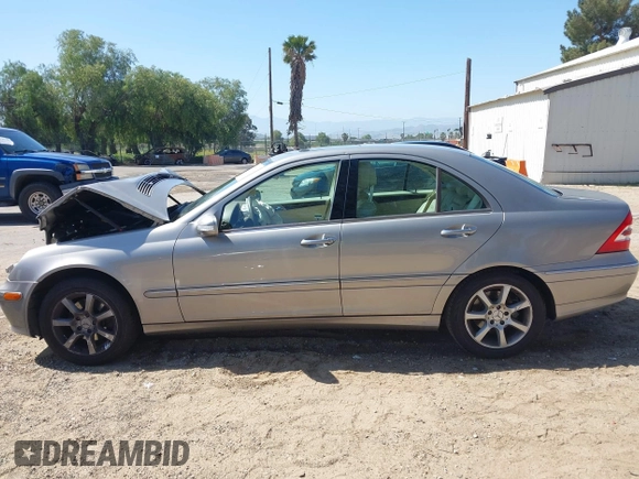 2007 Mercedes-Benz C 280 Luxury with VIN WDBRF54H67A930085, listed as a IAAI auction lot 41972926 with 92,775 mi miles and . Bid and sale history available at DreamBid. Image 14.