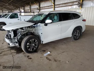 2020 Toyota Highlander XLE with VIN 5TDGZRBH3LS522022, listed as a Copart auction lot 48935615 with 71,332 mi miles and Salvage Title. Bid and sale history available at carsss.com. Image 1.