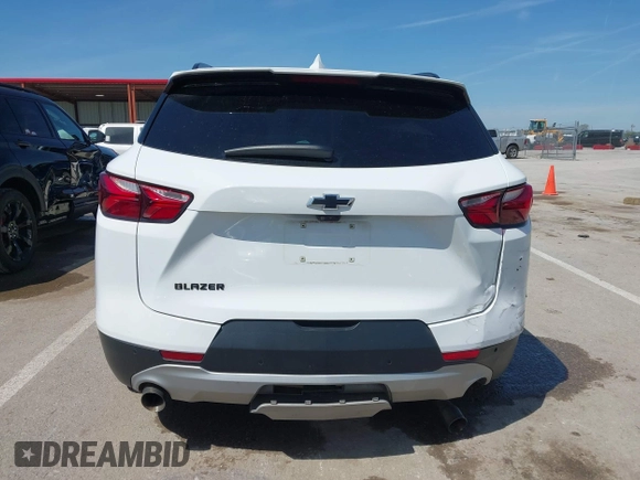 2022 Chevrolet Blazer LT z VIN 3GNKBDRS0NS135906, wystawiony jako IAAI lot #42070239 z przebiegiem 127 017 mil mil oraz . Historia ofert i sprzedaży dostępna na DreamBid. Obrazek 17.