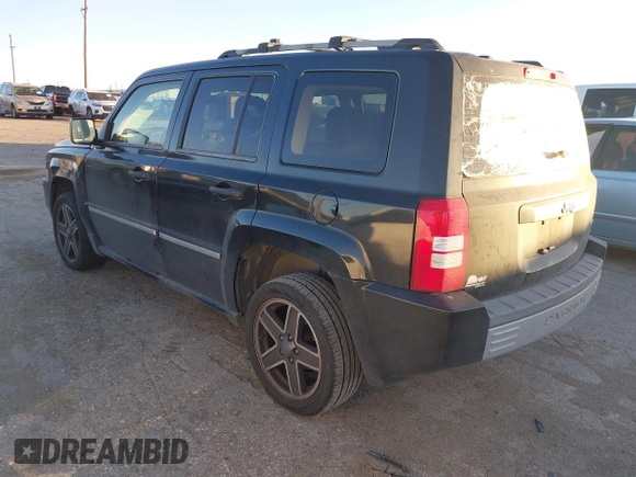 2009 Jeep Patriot with VIN 1J8FT48B79D110072, listed as a IAAI auction lot 41387933 with 92,420 mi miles and . Bid and sale history available at DreamBid. Image 3.