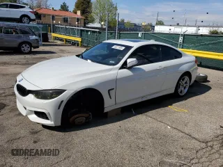 2015 BMW 4 Series 428i xDrive z VIN WBA3N5C58FK197982, wystawiony jako Copart lot #56221985 z przebiegiem 133 662 mil mil oraz Szkoda całkowita • Salvage title. Historia ofert i sprzedaży dostępna na DreamBid. Obrazek 1.