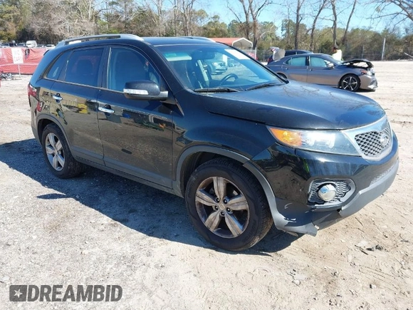 2012 Kia Sorento EX with VIN 5XYKU4A61CG268223, listed as a IAAI auction lot 41673138 with 174,745 mi miles. Bid and sale history available at carsss.com. Image 1.